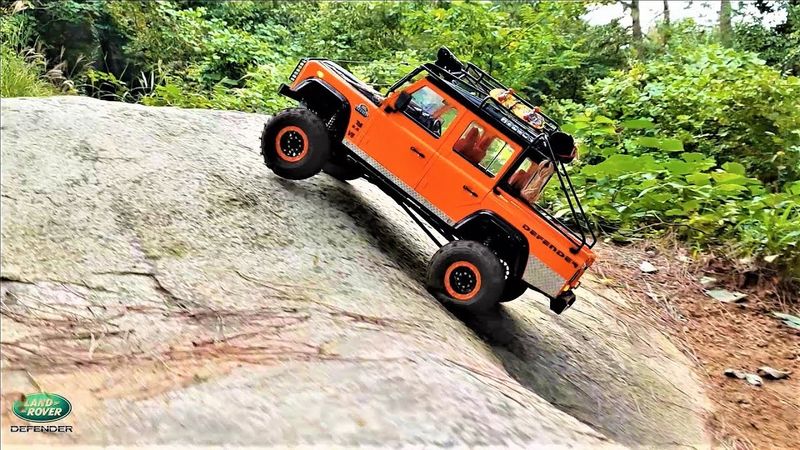 RC카 Xtra Speed D110 LandRover Defender Forest Trail Ride 2