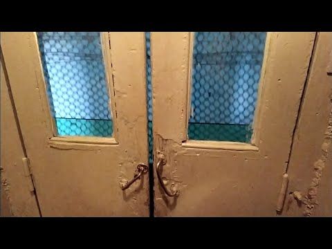 Дом Кассы Аэрофлота! Старый распашной лифт (КМЗ-1958 г.в), город Саратов, (Сталинский проект дома)