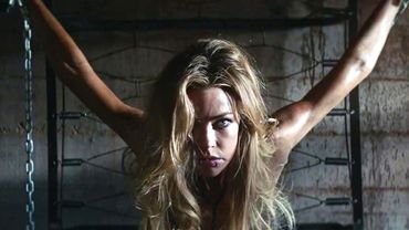 A Girl is a Gun (Denise Richards) Du wurdest als Frau geboren, nicht als Sklavin | Action