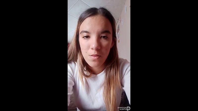 всем приветик рада вас видеть на моем эфире! 😺