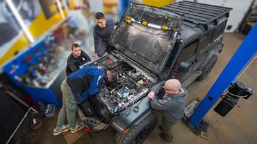 Лезем в мотор Jeep! Это конец…