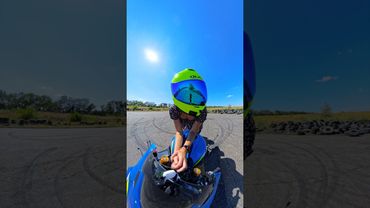 Показал девушке как ПРАВИЛЬНО позировать на мотоцикле..😅🏍️ #bikelover #мото #motoraido