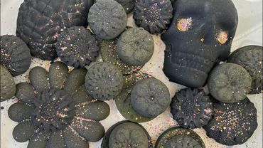 Black Reform collab with @TeineCrush 🖤 ft the birds 🙄