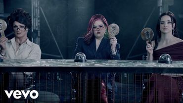 Mae Stephens - Done With U (Official Music Video)