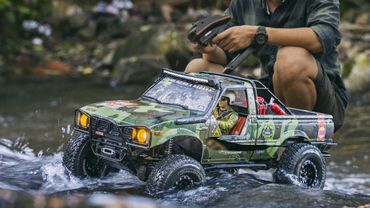 Rc Crawler TRX-4 ToYoTa Hilux (Camo) Off-Road Under Fast Water 4x4 Rc Car