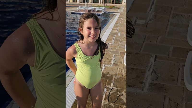 În câte feluri știe Iana să sară în piscină 💙🌊🩵😎