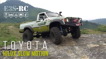 E3S-RC Trucks Off-Road Toyota Hilux  RC4WD - Slow Motion