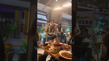 ​SERIOUSLY, Who is this Girl?Spotted: Future Idol Performing in a Restaurant! #dance #viralshorts