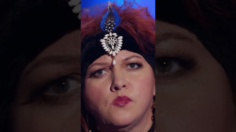 Звонок к экстрасенсу 😱 #тнт #shorts #юмор #шоу #экстрасенс  #однаждывроссии