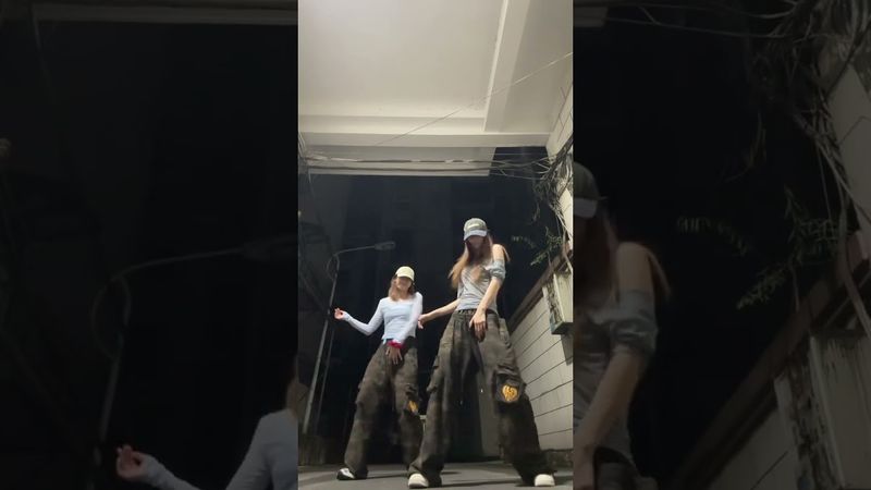 Gold [Kiiara]  #dance cover