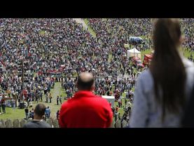 Thousands of pilgrims observe traditional Pentecost at Șumuleu Ciuc in Romania