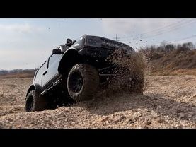 Axial SCX10 III FORD BRONCO 2021 Off-road Driving 4X4 RC Car No.10