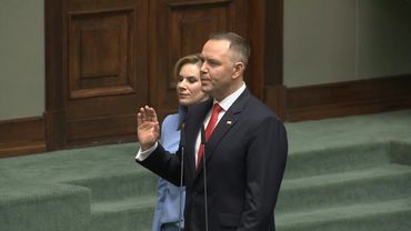 Nationalist historian Nawrocki sworn in as Poland's new president | AFP