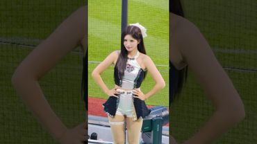 이 분 눈빛에 두산 팬들 많이 넘어오셨다고 함 #김정원 #김정원치어리더#ktwiz #kt위즈 #kt위즈치어리더