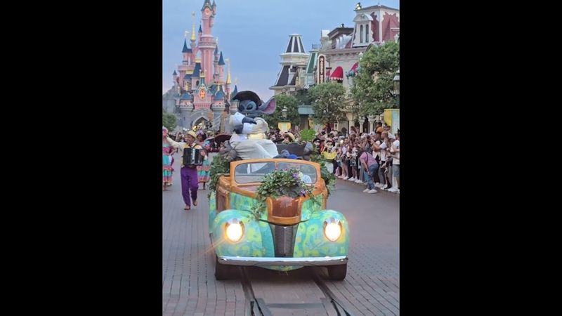 Стич уже не тот. Зазнался  #тренды