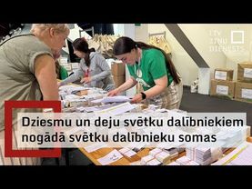 Pašvaldību koordinatori saņem svētku dalībnieku somas