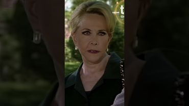 Lucrecia trata de darle celos a Arturo #Salomé #Uninovelas