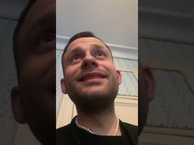 признаётся маме что гетеросексуал