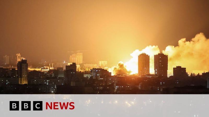 Ukraine says three killed in Russian attack on Kyiv | BBC News