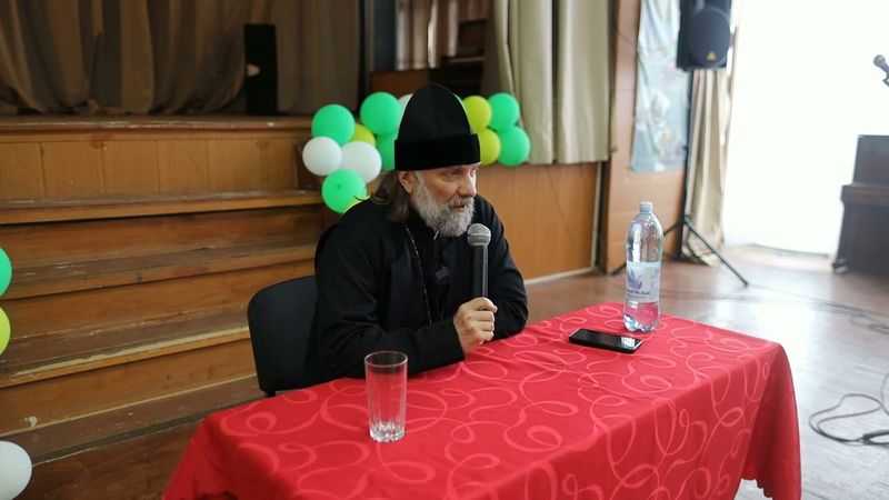 Беседа епископа Питирима (Творогова) со студентами Ряжского колледжа