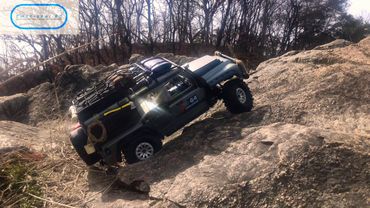 Traxxas TRX4 Defender Rock crawling & off road trail Rc car