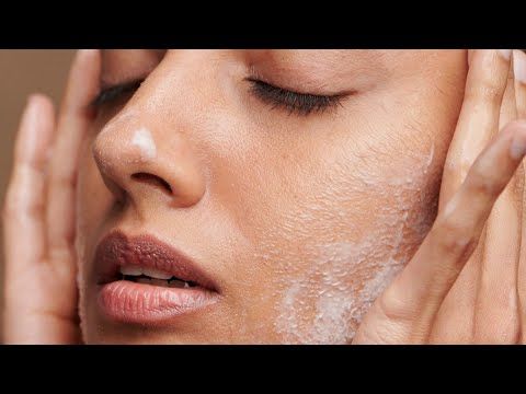 دكتورة بتعطي الانسة الجميلة حقنة 💉 عضل قوية اوي اوي اوي اوي اوي 😂