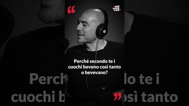 L'IMPORTANZA DI NON BERE IN CUCINA #onemoretimepodcast #lucacasadei #giorgiolocatelli