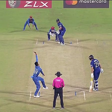 Mujeeb Zadran 🇦🇫 TOP wicket #foryoupege #viralvideo 