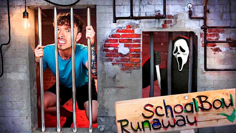 СБЕЖАЛ ИЗ ЛОВУШКИ МАНЬЯКА ВОЗЛЕ ДОМА ЗЛЫХ РОДИТЕЛЕЙ В SCHOOLBOY RUNAWAY В МАЙНКРАФТ!