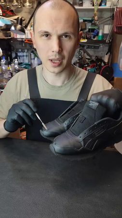 Самая частая проблема в кроссовках. Ремонт обуви. Для связи +79938987...