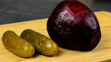 Сколько Салатов не готовил на Праздник, но этот съедается Первым. А стоит 5 копеек.Закусочный САЛАТ