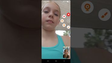 Stretch with my friend @ClaudiaHallett subscribe#cheergirl#stretch #subscribe #summit