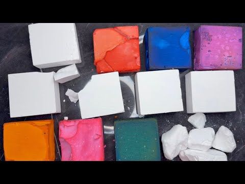 Dyed Gym Chalk with Plain Chalk