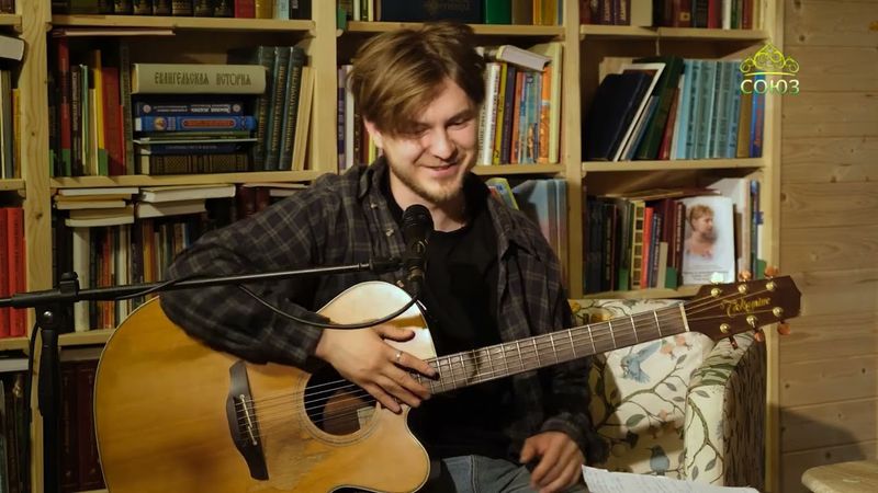 Лаврские встречи. Автор-исполнитель, уличный музыкант Андрей Приветов. Часть 1