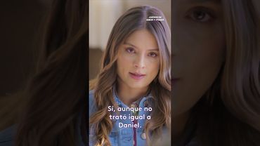 Clara defiende al profesor Mateo frente a todas #JuegosdeAmoryPoder #Uninovelas