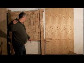 Метание в фанеру гвоздей