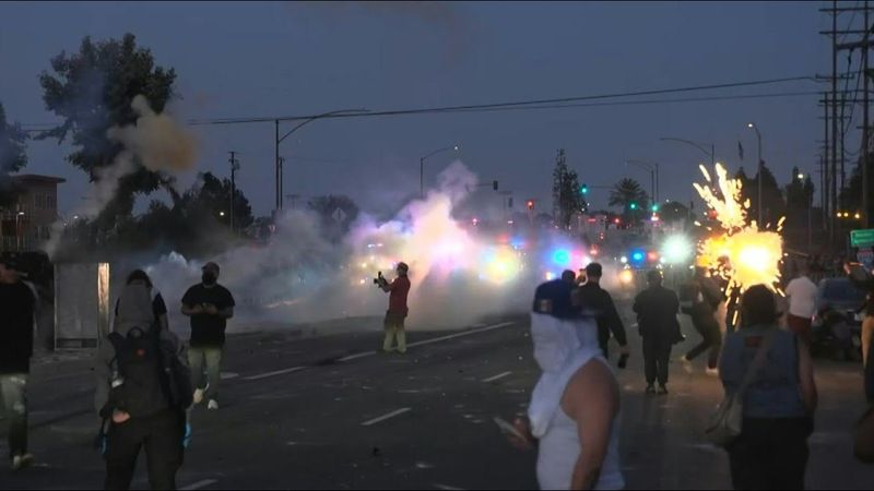 US police use tear gas, flash-bang grenades in LA immigration protests | AFP
