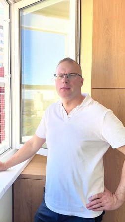 ☝🏻Сделал коту балкон мечты — теперь у него своя смотровая площадка! 🐾...