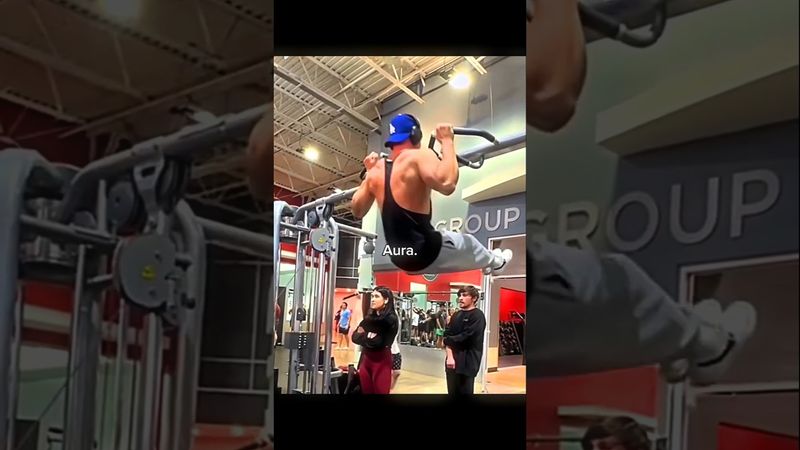 People reacts to calisthenics 🔥😈#streetworkout #planche #freestyle #motivation #calisthenicsworkout