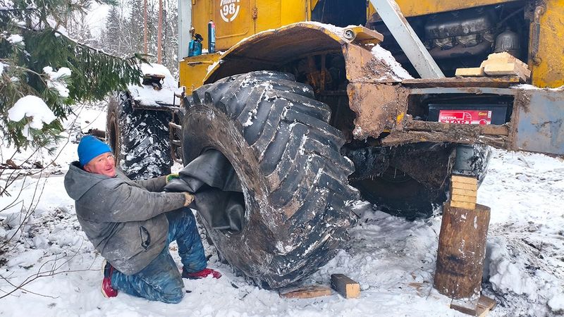 Шинка К-700   пытка для тракториста / Кировец застрял во льдах