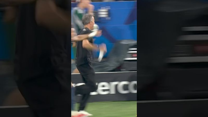 Watching your team go 4-0 up in a Champions League final! 😍