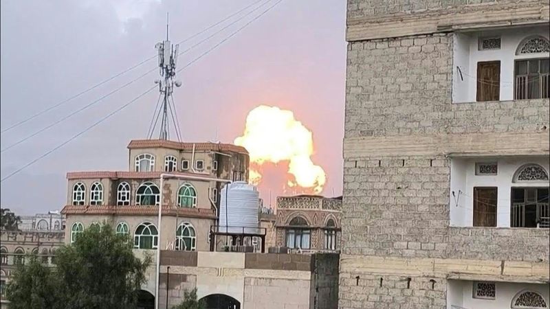 Israeli air strikes hit Yemen's Sanaa | AFP