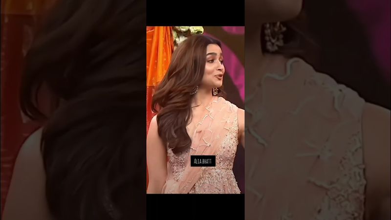Alia bhatt Ghar more pardesiya dance performance