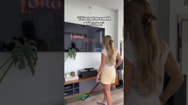 Cosa succede OGNI volta che metti su LOTR... ⚔️