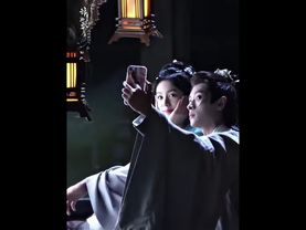 🤪He Yan and Xiao Jue take selfies and interact with each other. #LegendofTheFemaleGeneral #周也 #丞磊