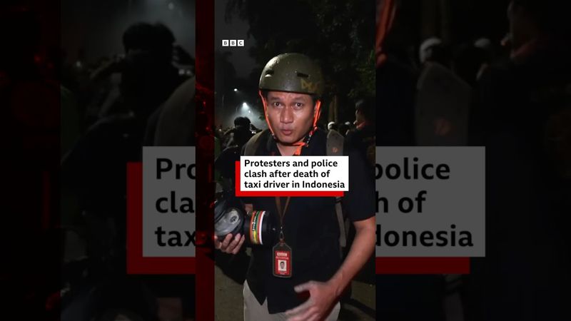 Police fire tear gas at protestors in Indonesian capital. #Jakarta #Indonesia #Protest #BBCNews