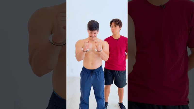 أقوى رجل ضد أقوى الأصفاد