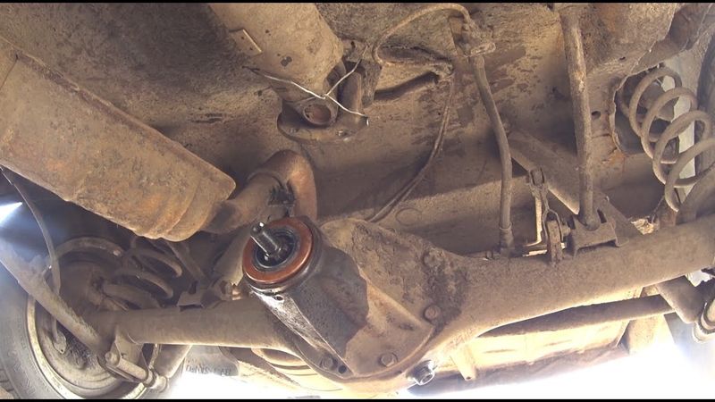 ЗАМЕНА САЛЬНИКА РЕДУКТОРА ЗАДНЕГО МОСТА ВАЗ 2106