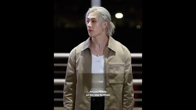 His shy smile and that little ponytail🥹 #bangchan #bangchanstraykids #bangchanskz #straykids #skz