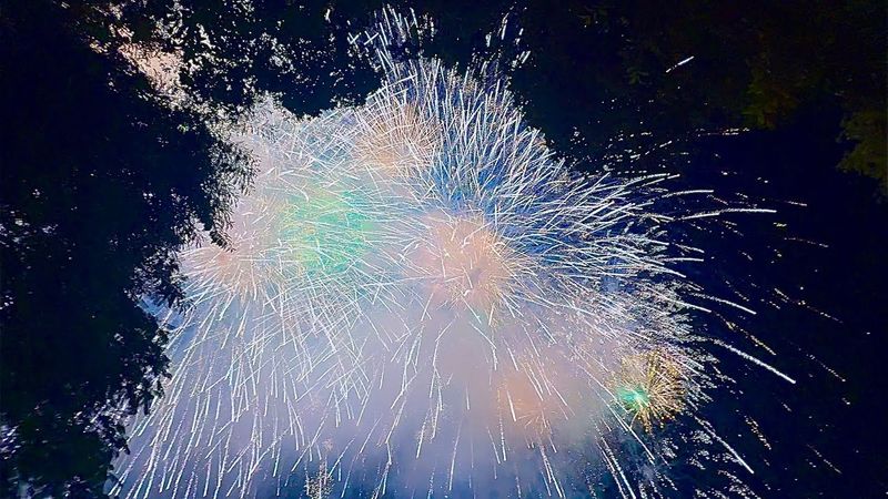 $500,000 FIREWORK Display (huge display shells)